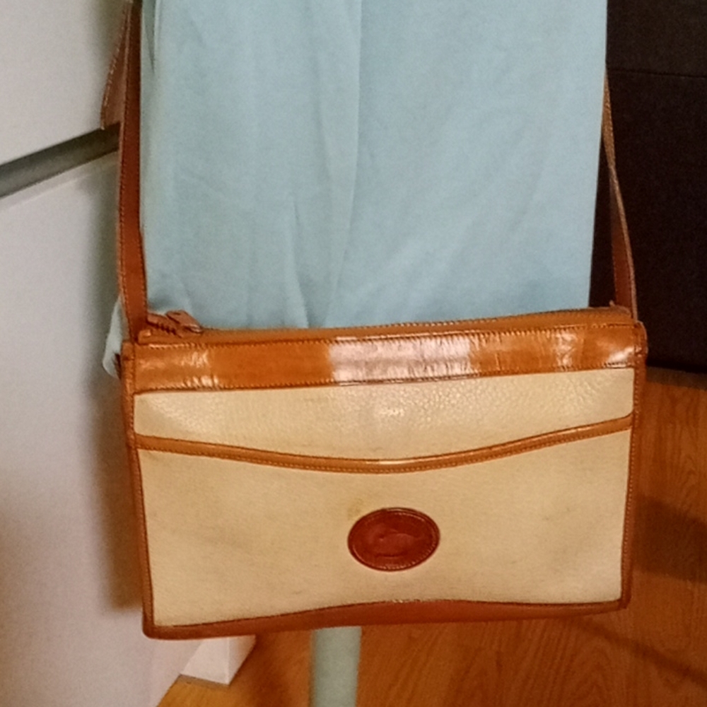 Dooney and BOURKE vintage bag...SN A5 663482